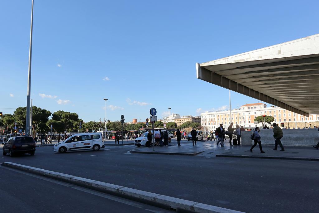 Adorasuite 2 Roma Esterno foto